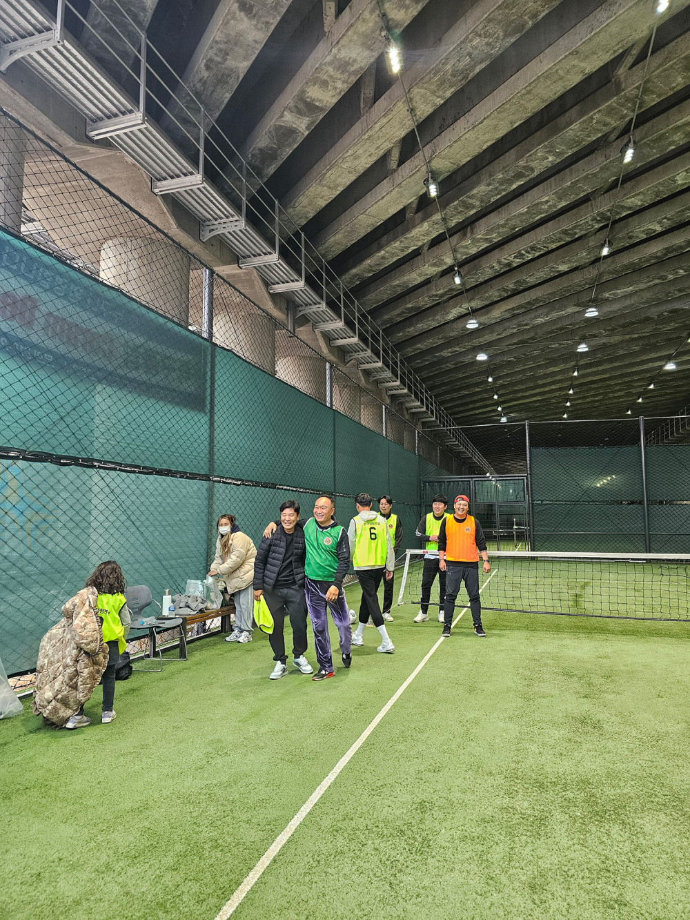 2024 전국탐정연맹 소속 탐정들의 청 · 백 족구시합 사진